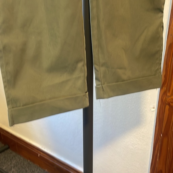 Dress pants - Picture 2 of 2